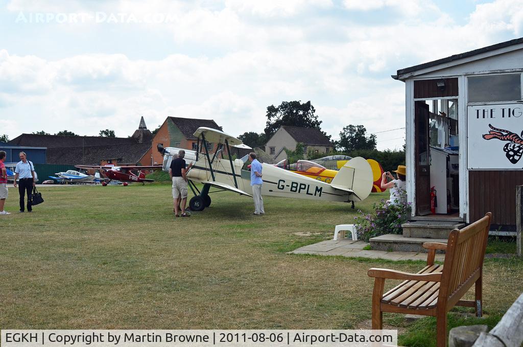 Lashenden/Headcorn Airport, Maidstone, England United Kingdom (EGKH) - Busy morning at the TIGER CLUB.