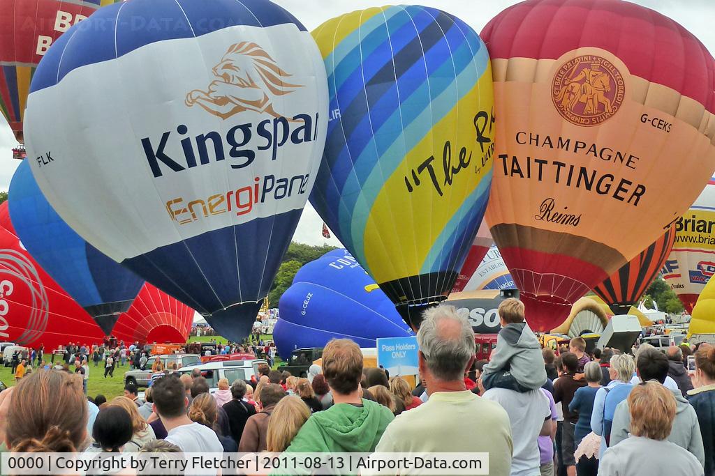 0000 Airport - Showtime at 2011 Bristol Balloon Fiesta