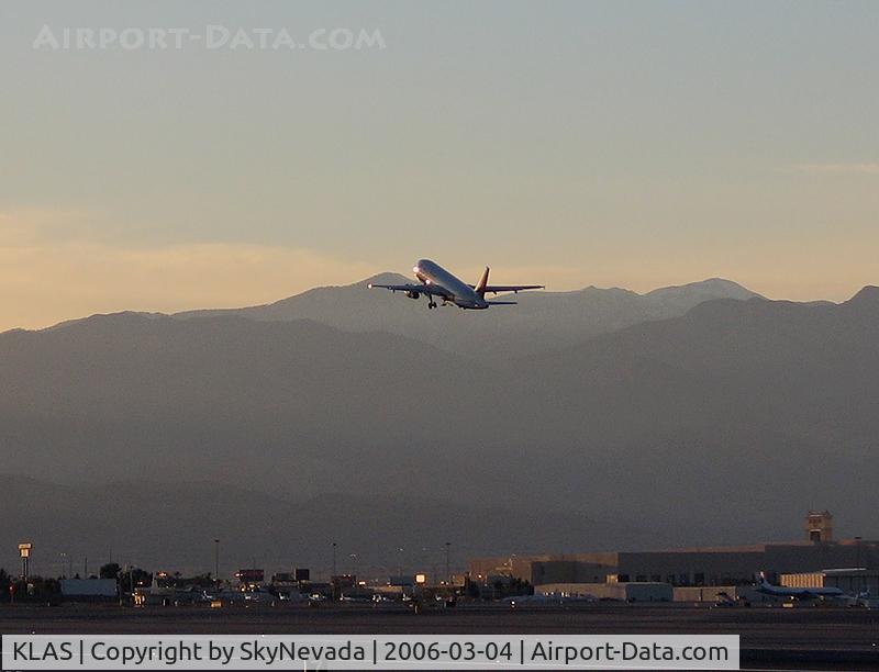 Harry Reid International Airport (LAS) - America West Airlines headed in it's direction