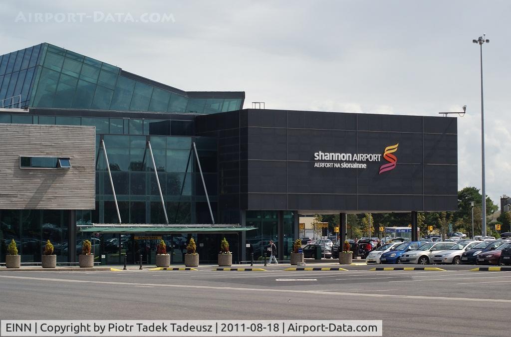 Shannon Airport, Shannon, County Clare Ireland (EINN) - Terminal