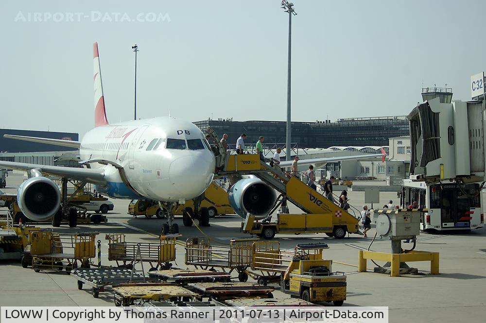 Vienna International Airport, Vienna Austria (LOWW) - Vienna Airport
