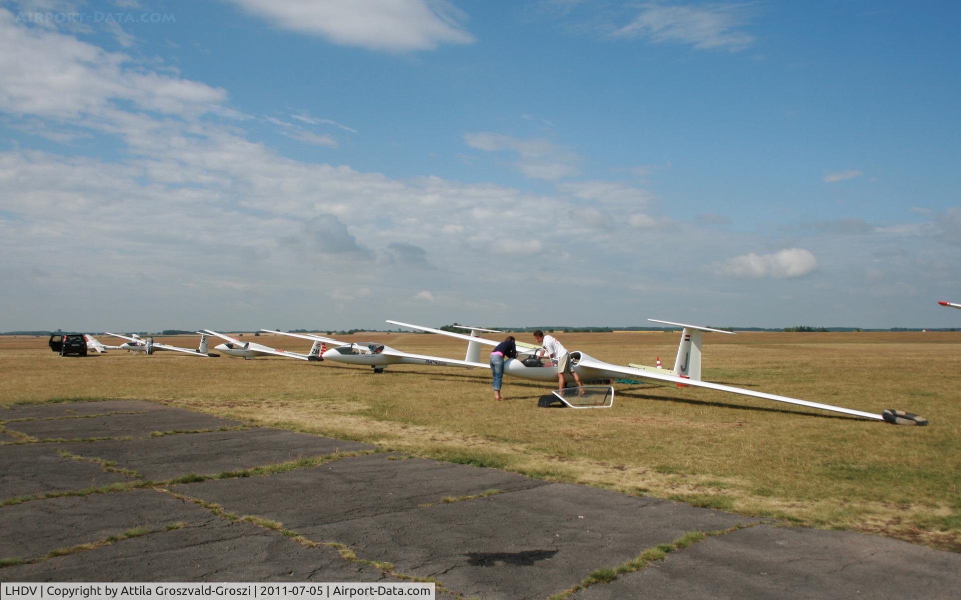 LHDV Airport - Dunaújváros - Kisapostag Airport, Hungary