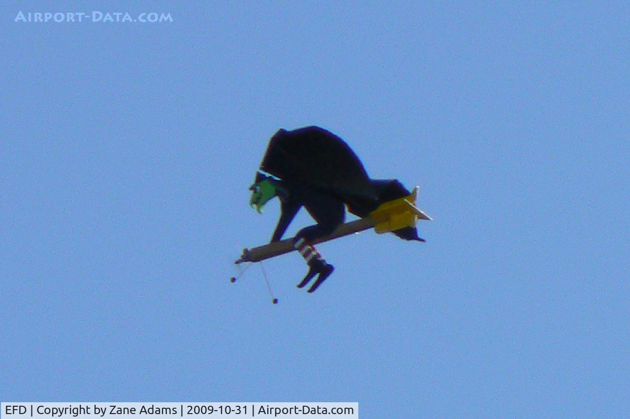 Ellington Airport (EFD) - Remote Controlled flying witch (for Halloween) at the 2009 Wings Over Houston Airshow