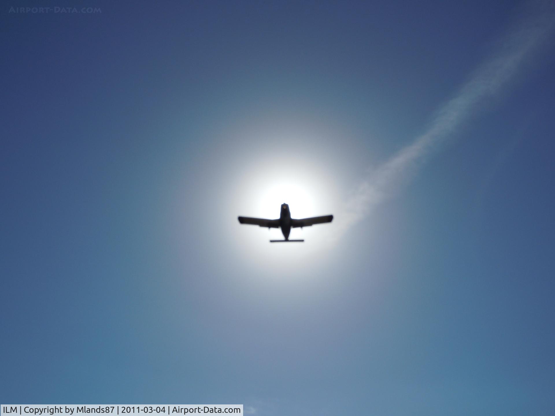 Wilmington International Airport (ILM) - On final.
