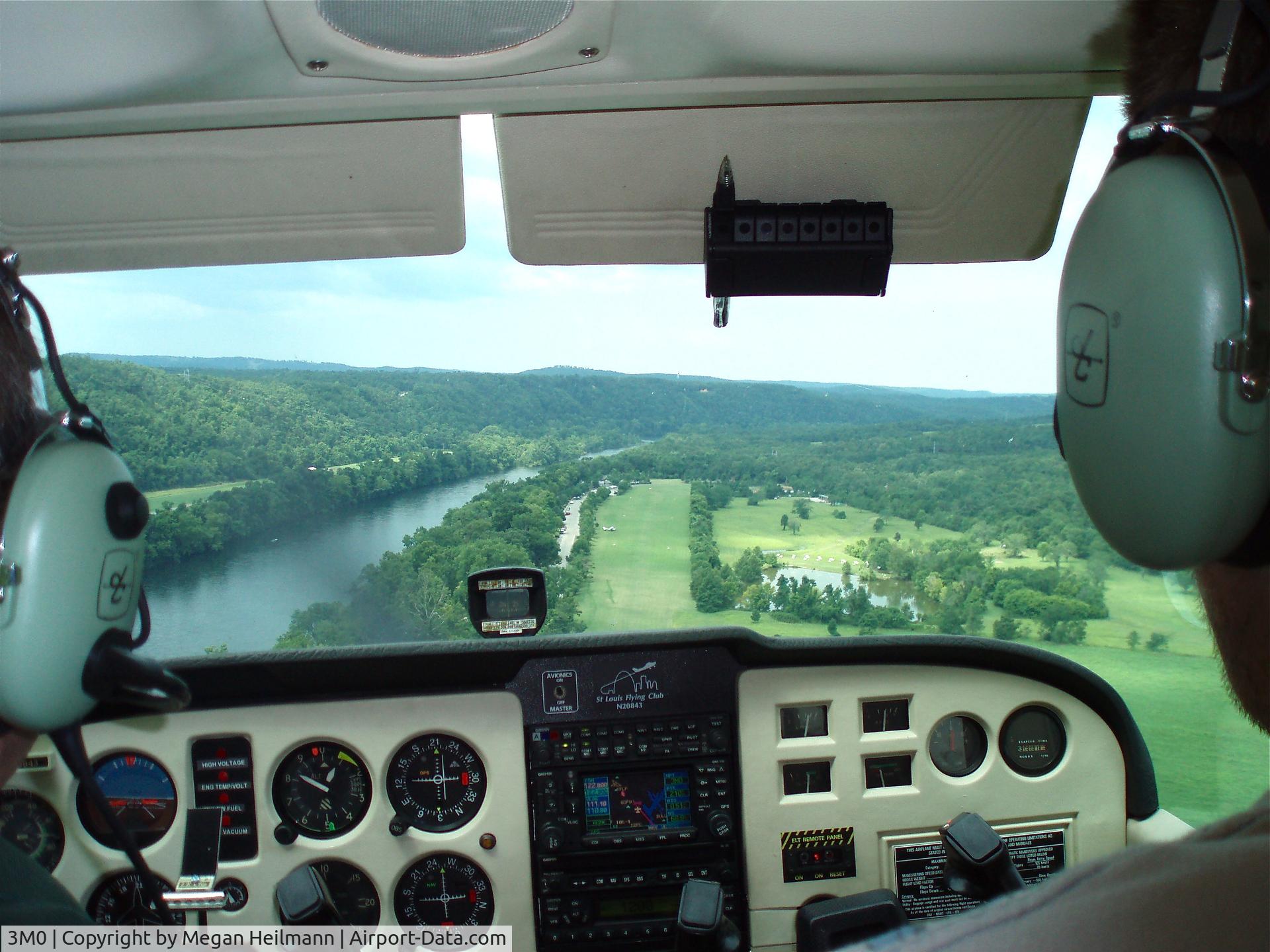 Gastons Airport (3M0) - Final approach to runway 24