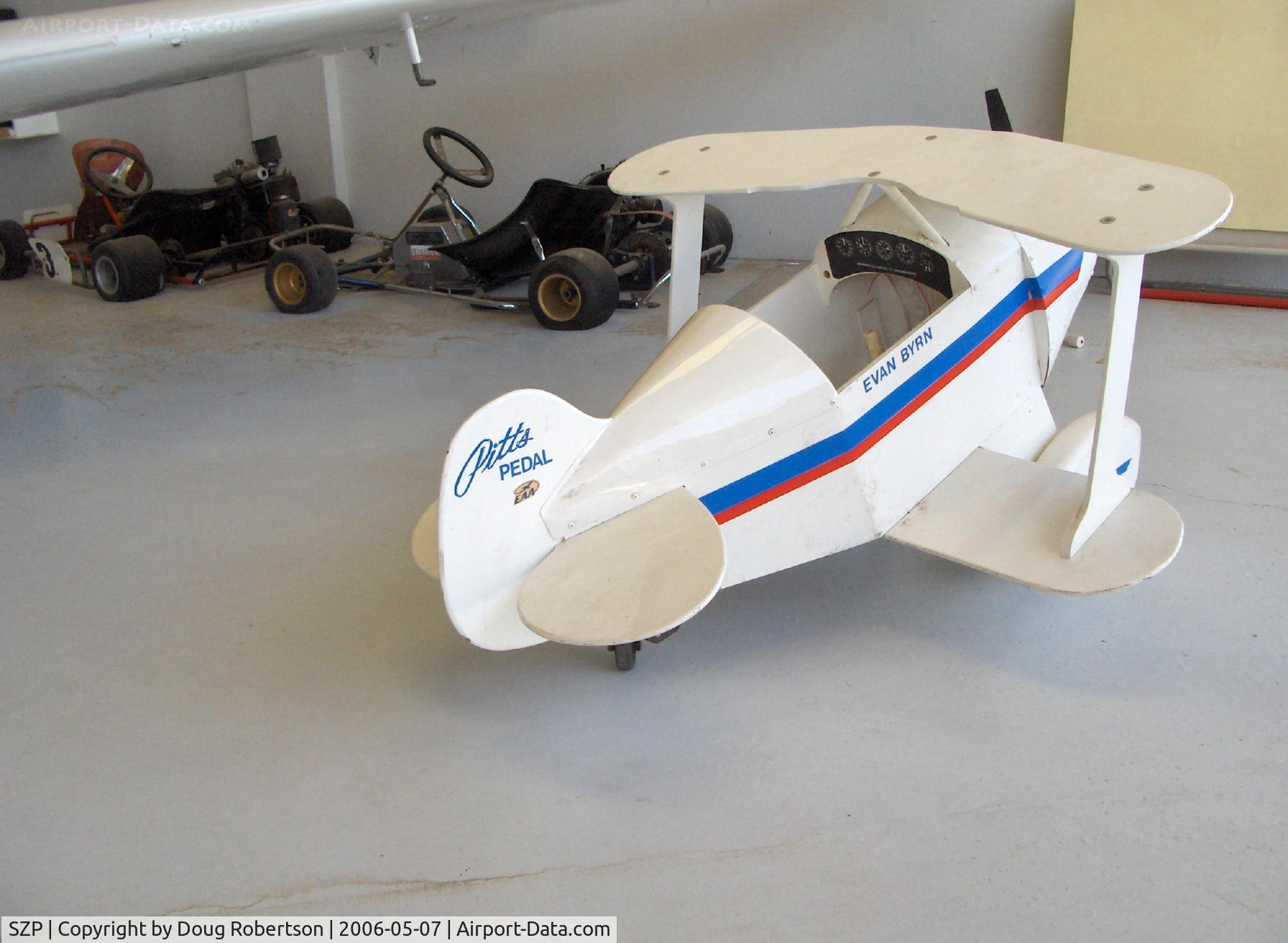 Santa Paula Airport (SZP) - PITTS Pedal 'Byrnster' biplane, full panel, steerable tail wheel, 4 year old power