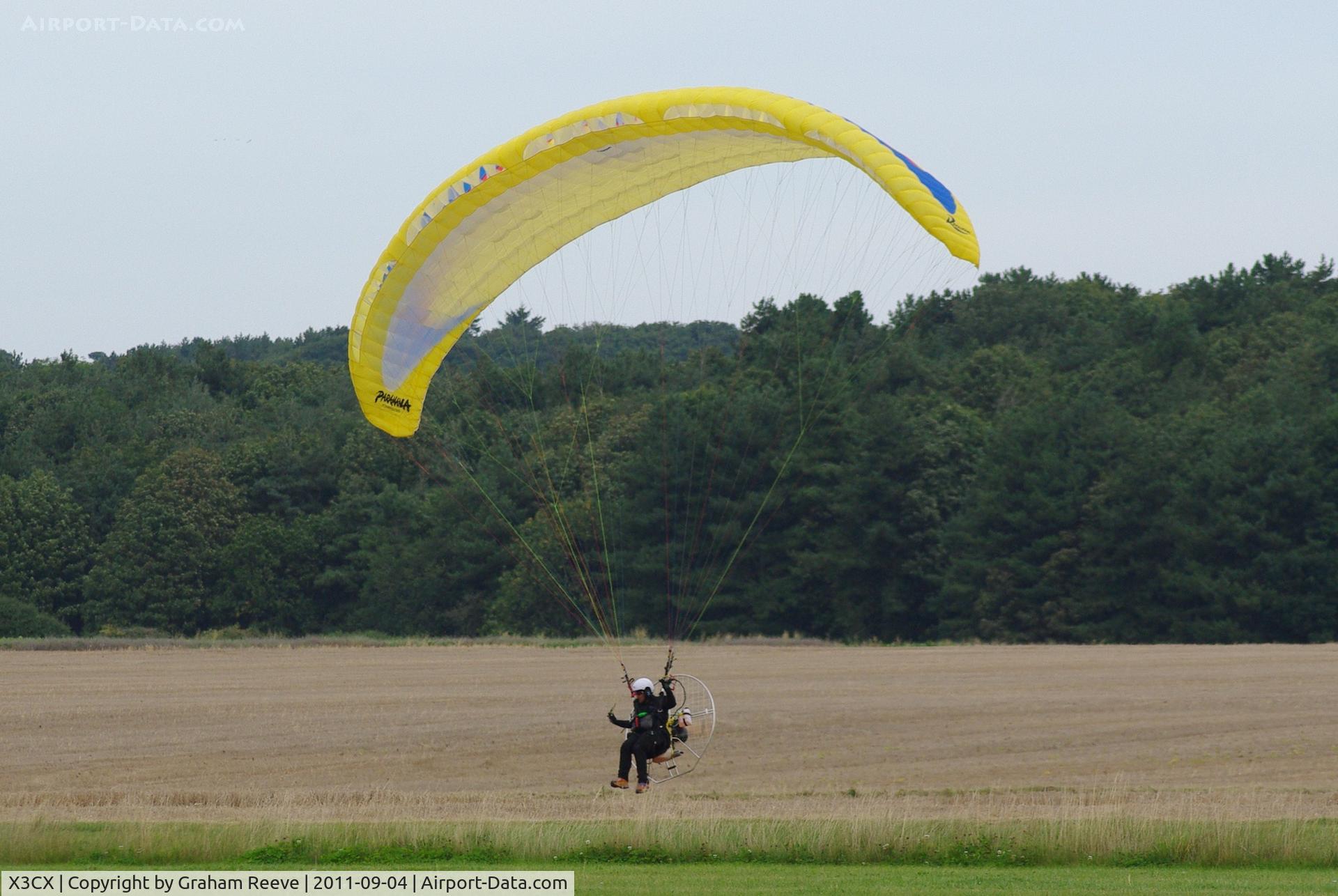 X3CX Airport - Getting airbourne from Northrepps.