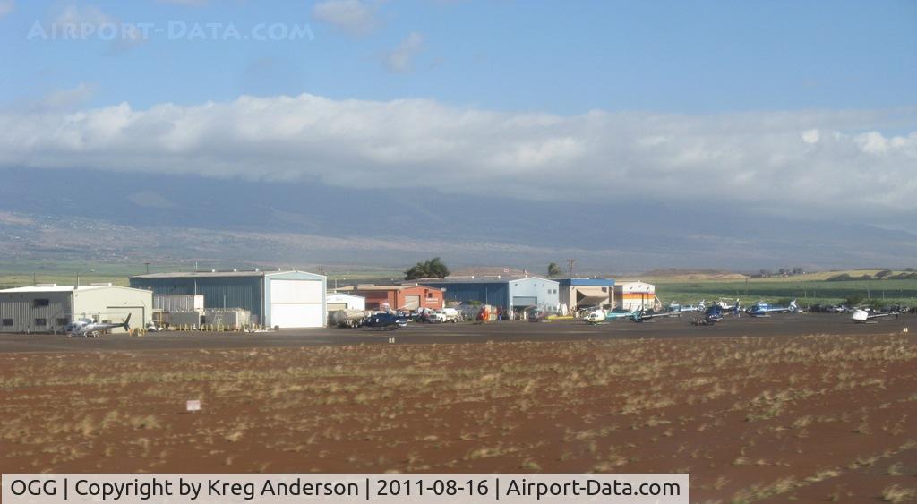 Kahului Airport (OGG) - The helicopter tour area at PHOG.