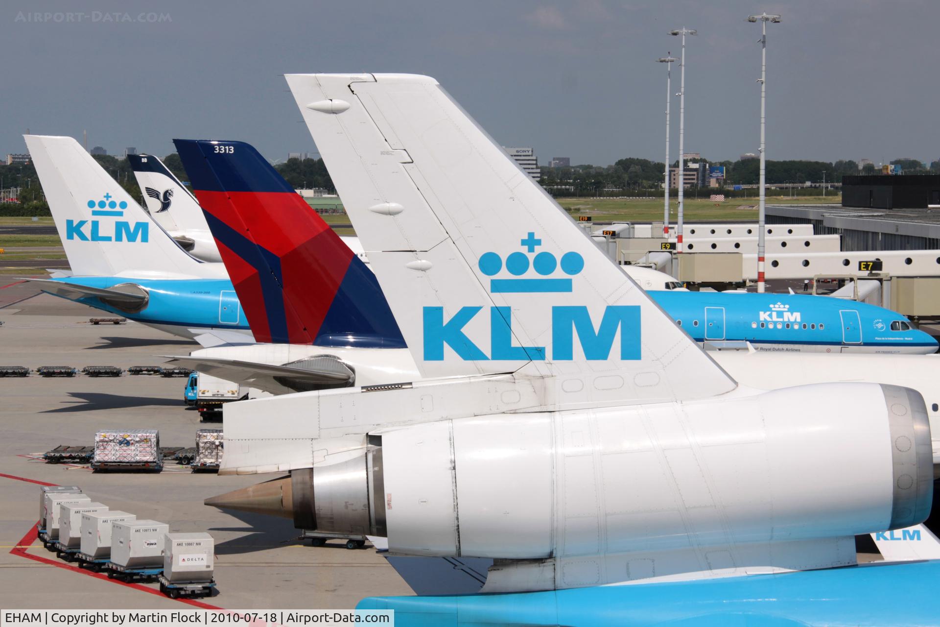Amsterdam Schiphol Airport, Haarlemmermeer, near Amsterdam Netherlands (EHAM) - .
