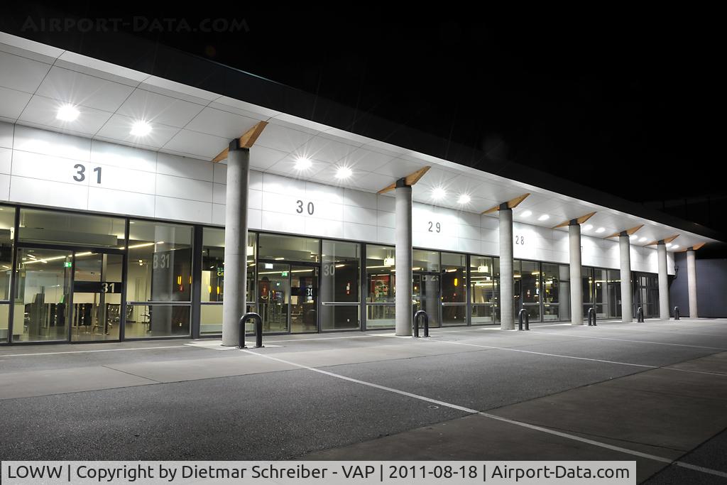 Vienna International Airport, Vienna Austria (LOWW) - New designed bus gates