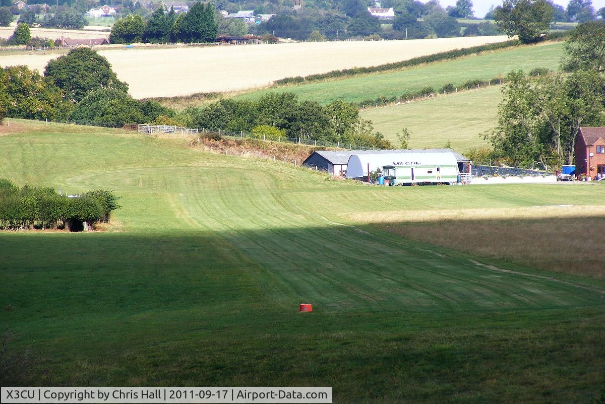 X3CU Airport - Milson Airstrip, Little Down Farm, Worcestershire