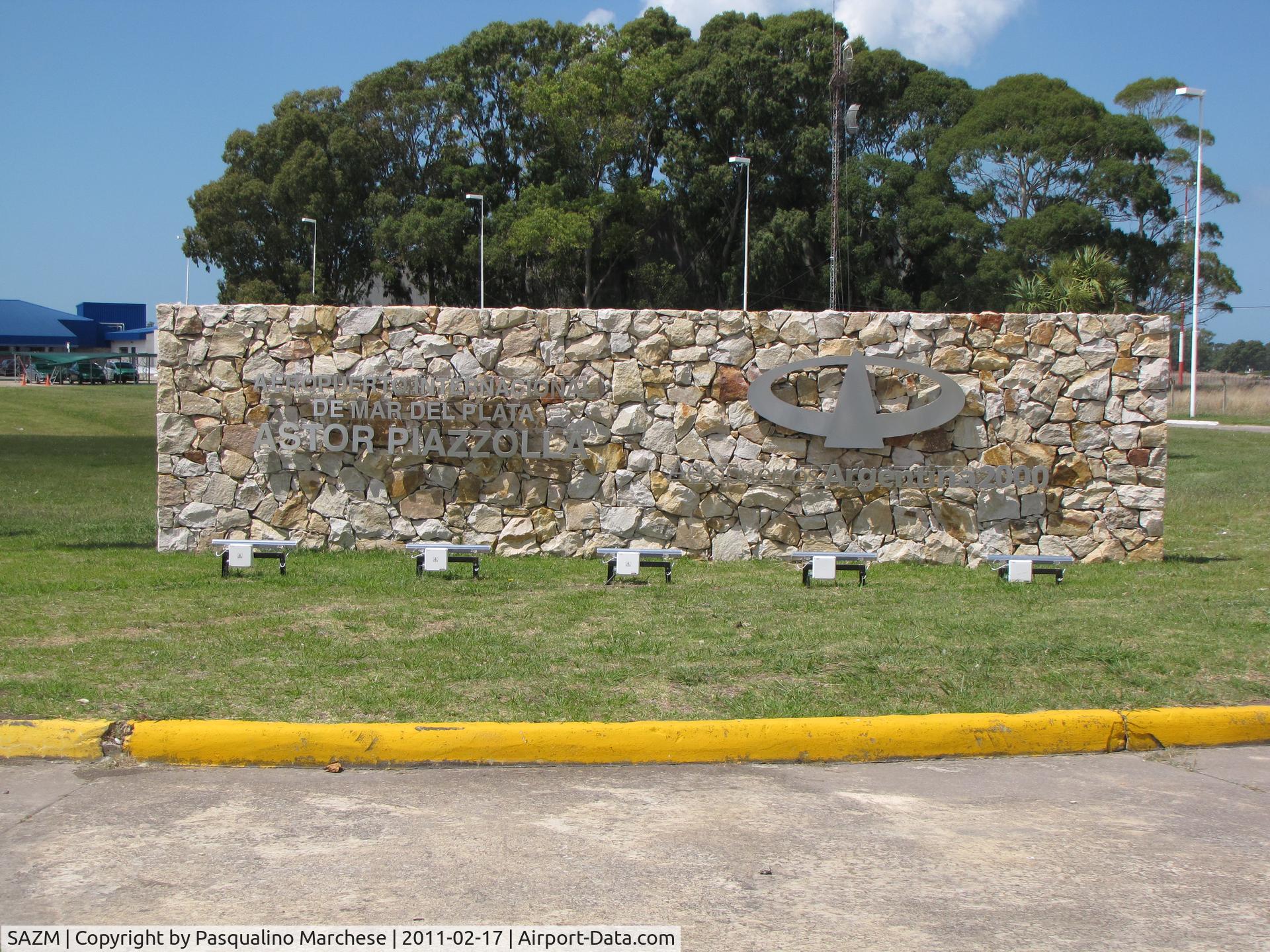 General Bartolomé de la Colina International Airport, Mar del Plata, Buenos Aires Province Argentina (SAZM) - Entrada Aeropuerto