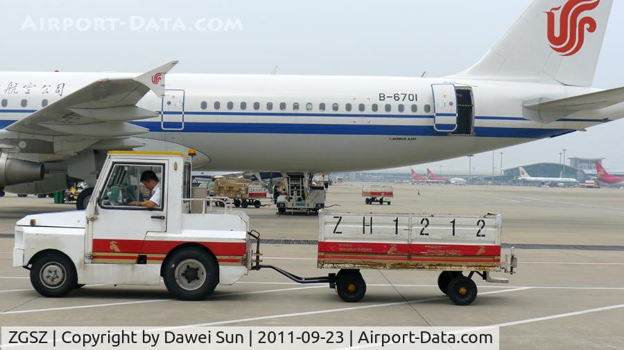 Shenzhen Bao'an International Airport, Shenzhen, Guangdong China (ZGSZ) - B-6701
