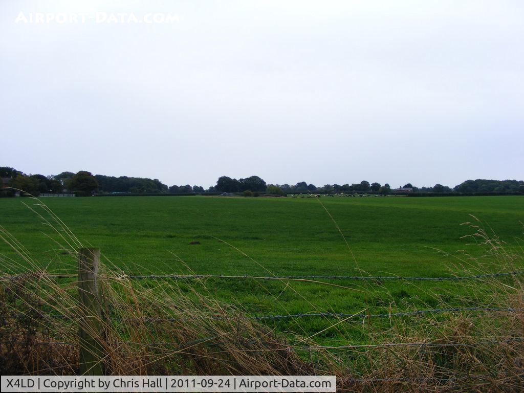 X4LD Airport - Lymm Dam-Yew Tree Farm airfield
