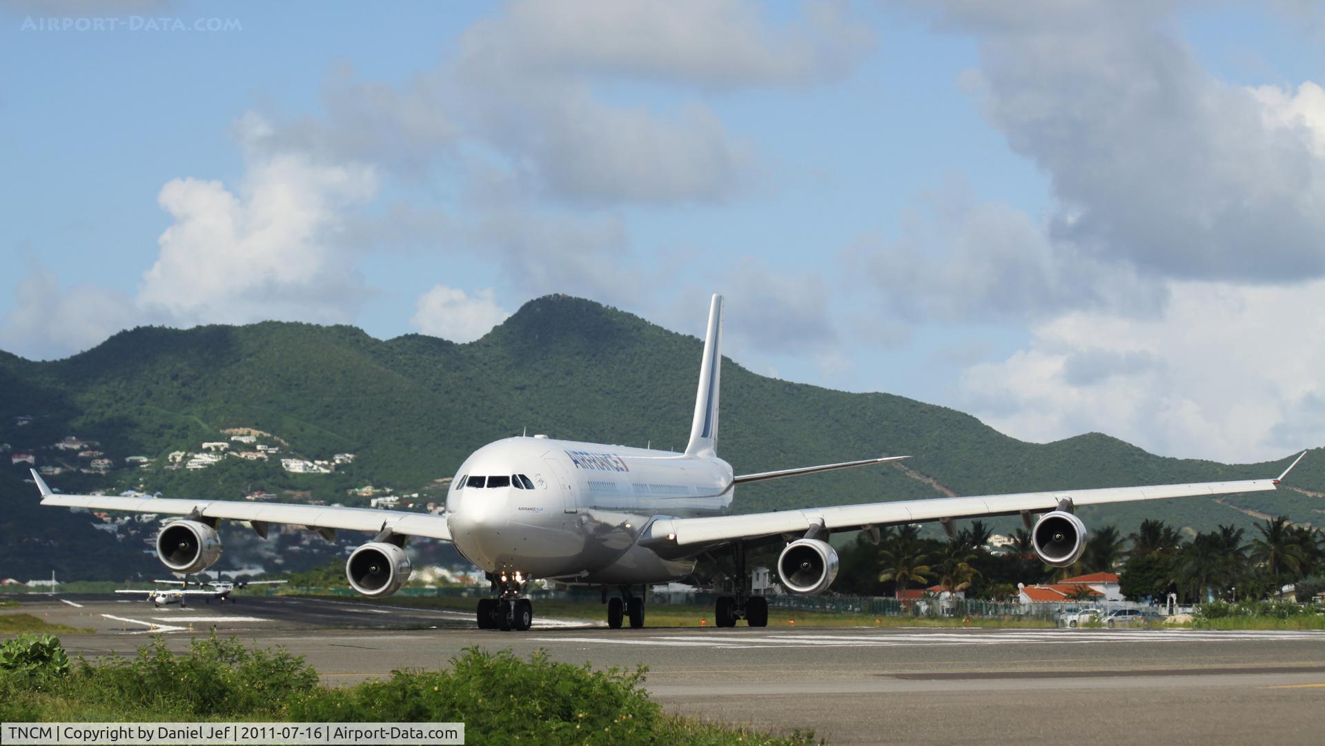 Princess Juliana International Airport, Philipsburg, Sint Maarten Netherlands Antilles (TNCM) - 3 X 3 we back track at TNCM