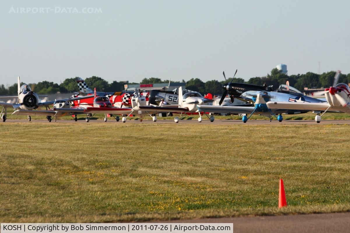 Wittman Regional Airport (OSH) - Lining up to depart Airventure 2011.