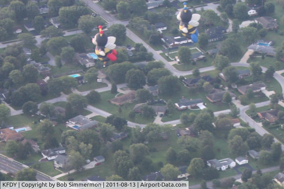 Findlay Airport (FDY) - Hot air balloons over Findlay, Ohio