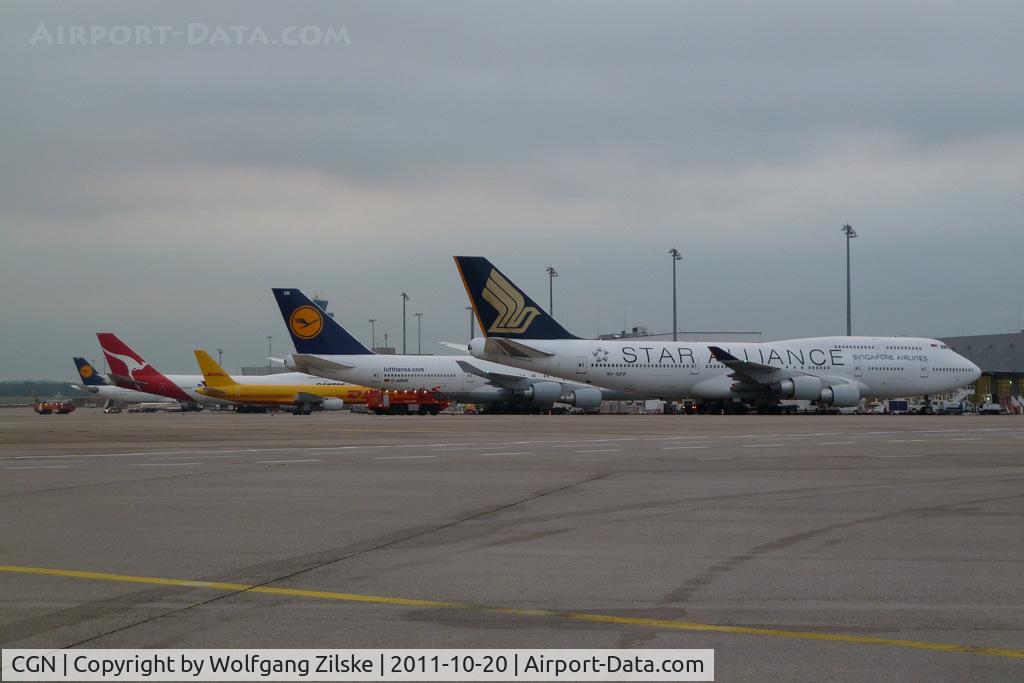 Cologne Bonn Airport, Cologne/Bonn Germany (CGN) - Diversion FRA