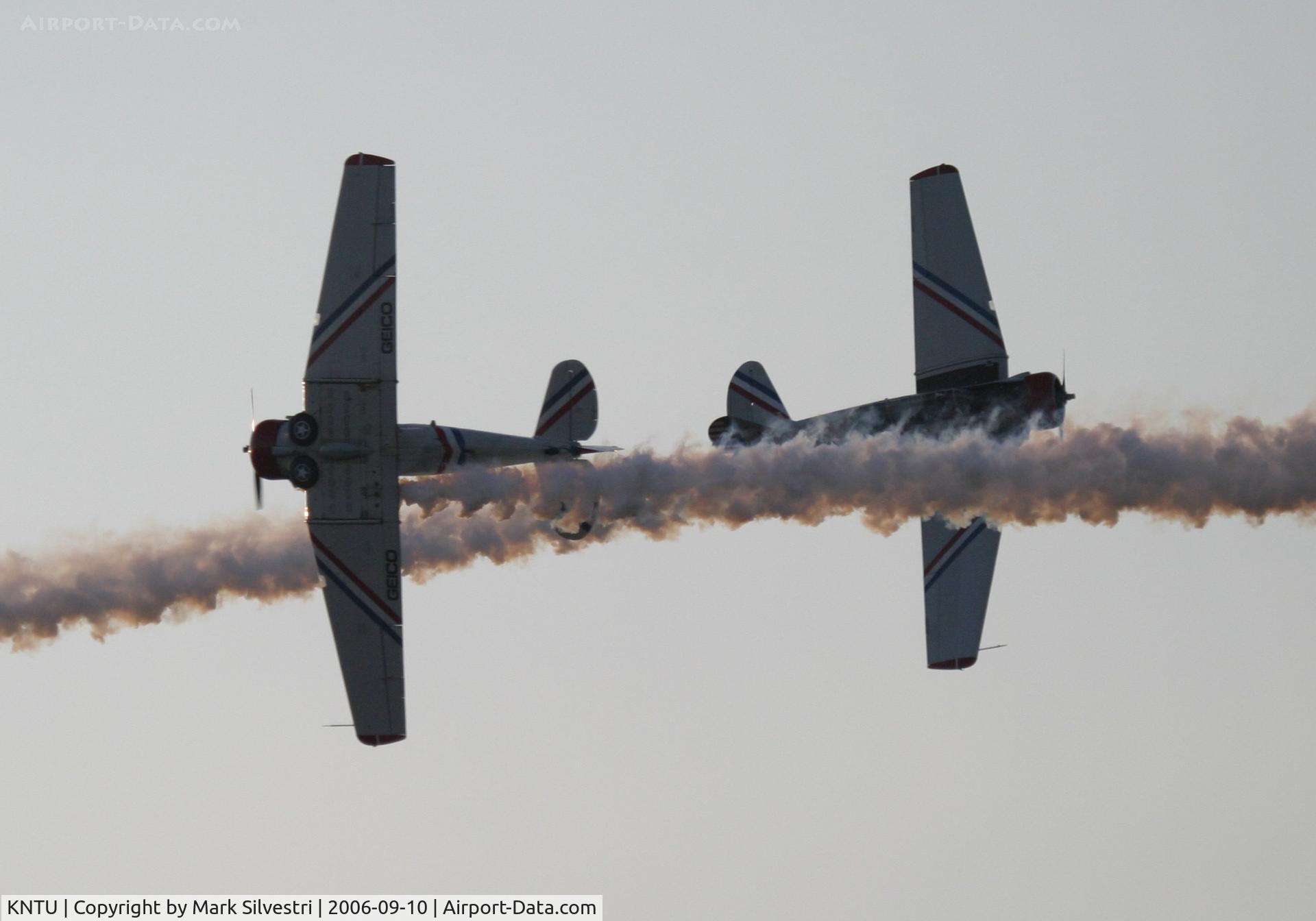 Oceana Nas /apollo Soucek Field/ Airport (NTU) - Oceana NAS 2006