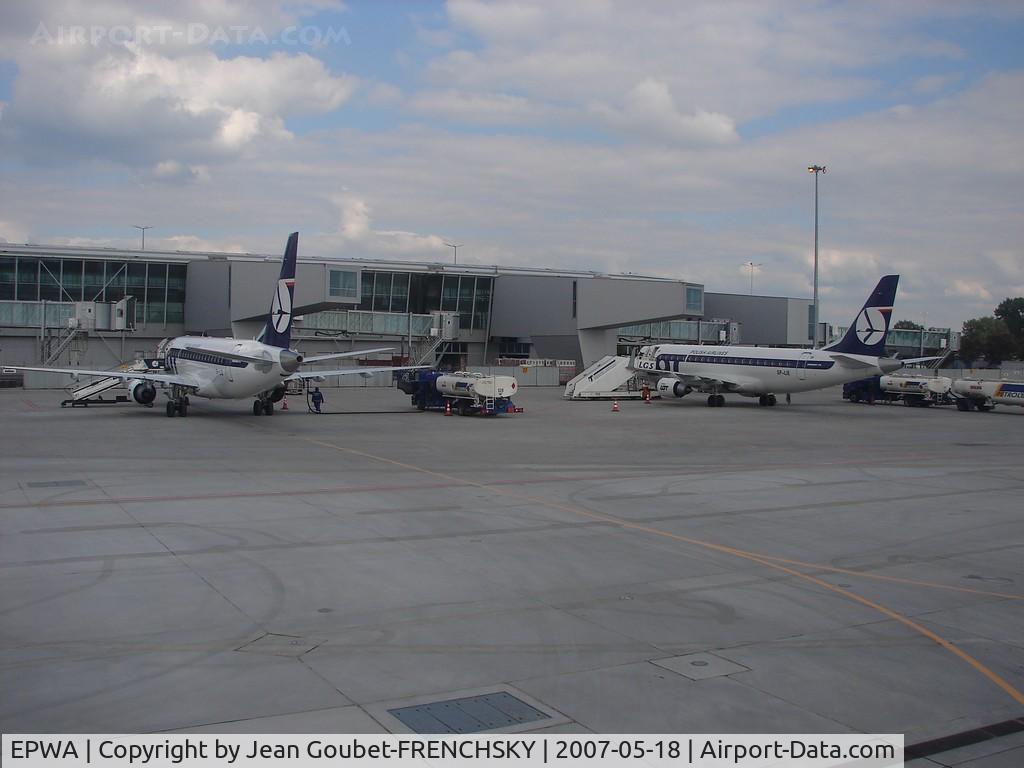 Warsaw Frederic Chopin Airport (formerly Okecie International Airport), Warsaw Poland (EPWA) - parking 22