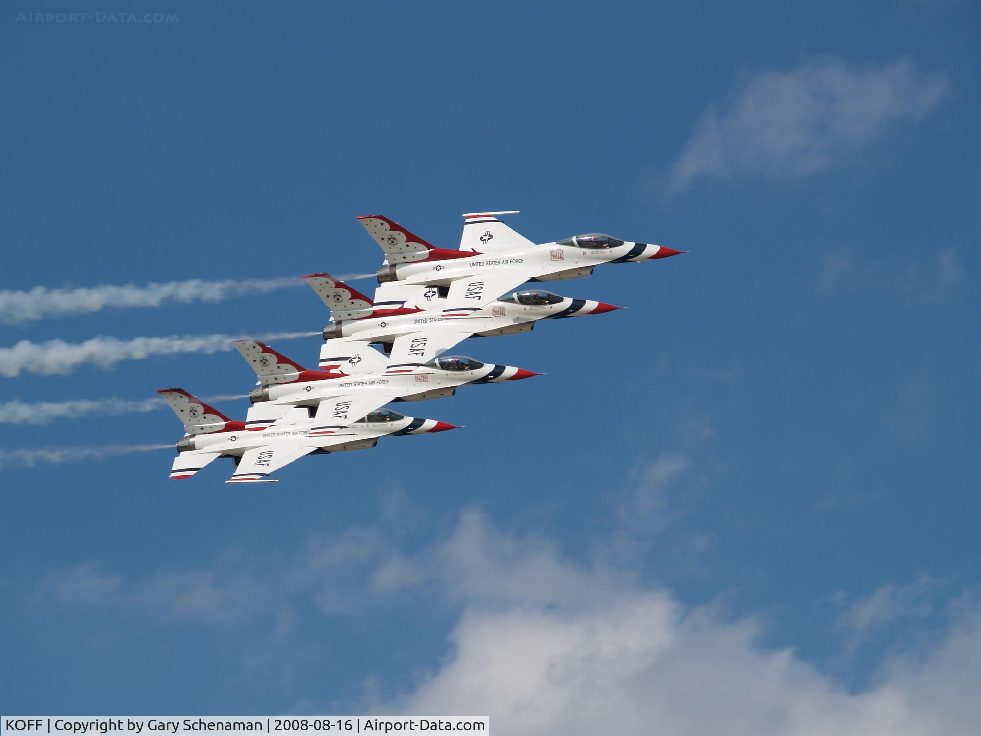 Offutt Afb Airport (OFF) - THUNDERBIRDS AT OFFUTT AIRSHOW 2008