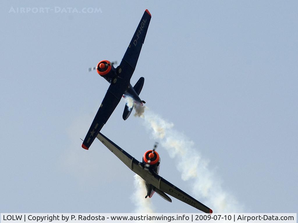 LOLW Airport - AT 6 Texan Walter & Toni Eichhorn