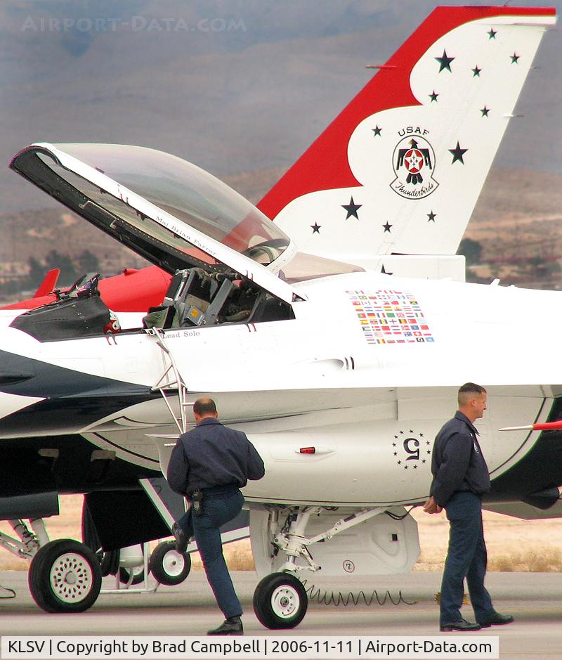 Nellis Afb Airport (LSV) - USAF Thunderbirds - Aviation Nation 2006