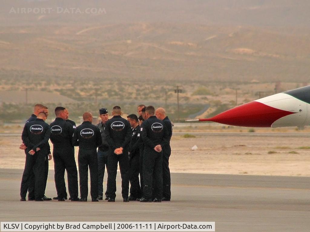 Nellis Afb Airport (LSV) - USAF Thunderbirds - Aviation Nation 2006