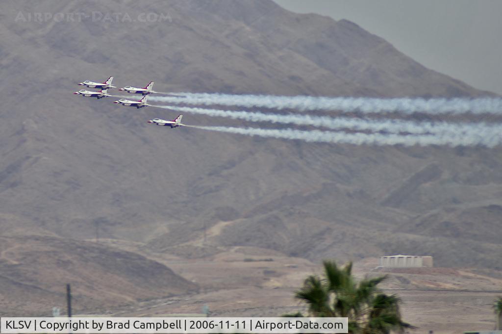 Nellis Afb Airport (LSV) - USAF Thunderbirds - Aviation Nation 2006