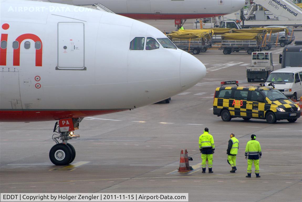Tegel International Airport (closing in 2011), Berlin Germany (EDDT) - A pic full of attendance......