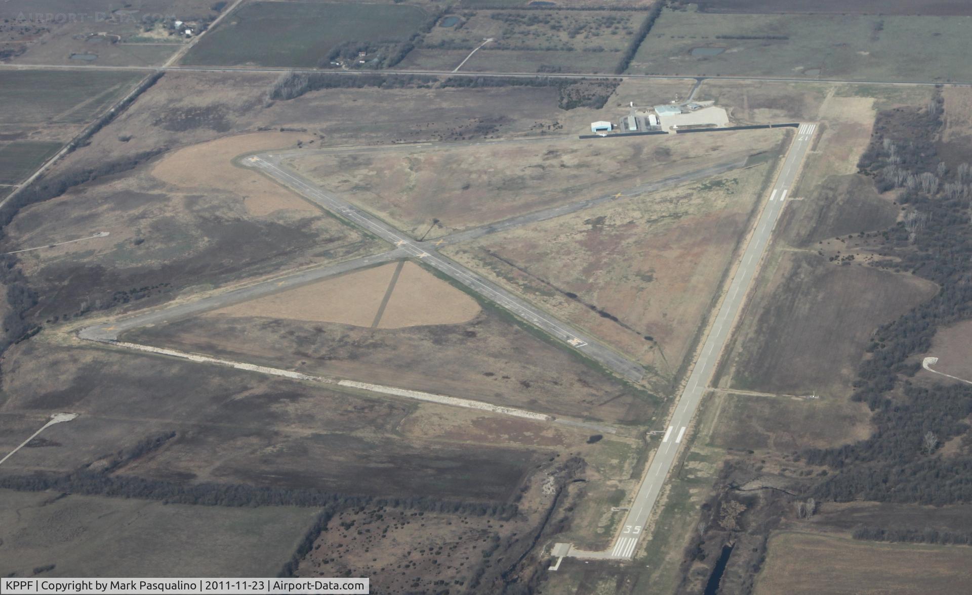 Tri-city Airport (PPF) - Tri-City Airport, Parsons, Kansas