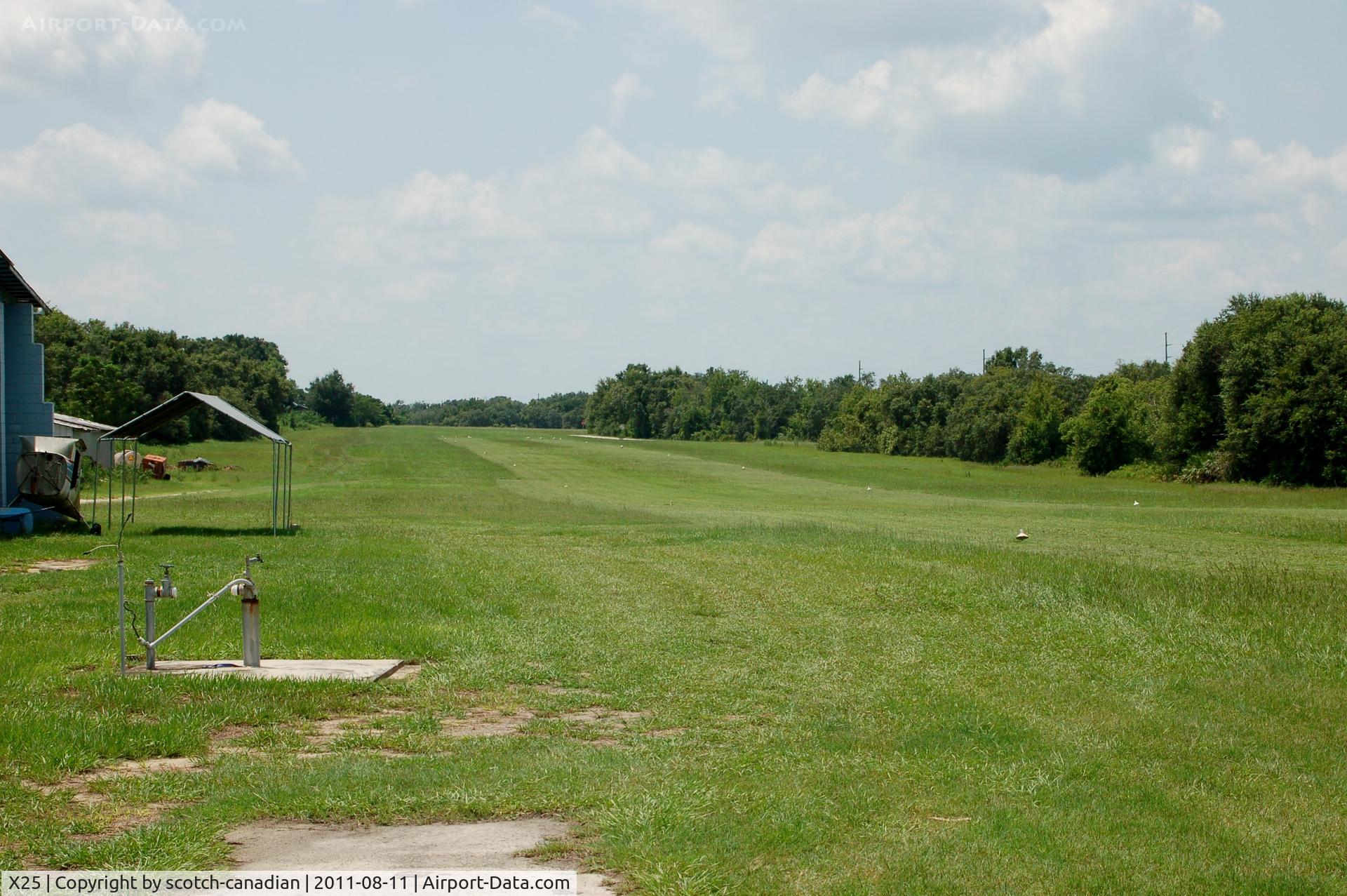 Chalet Suzanne Air Strip Airport (X25) - Approach end of Runway 36 at Chalet Suzanne Air Strip, Lake Wales, NY 
