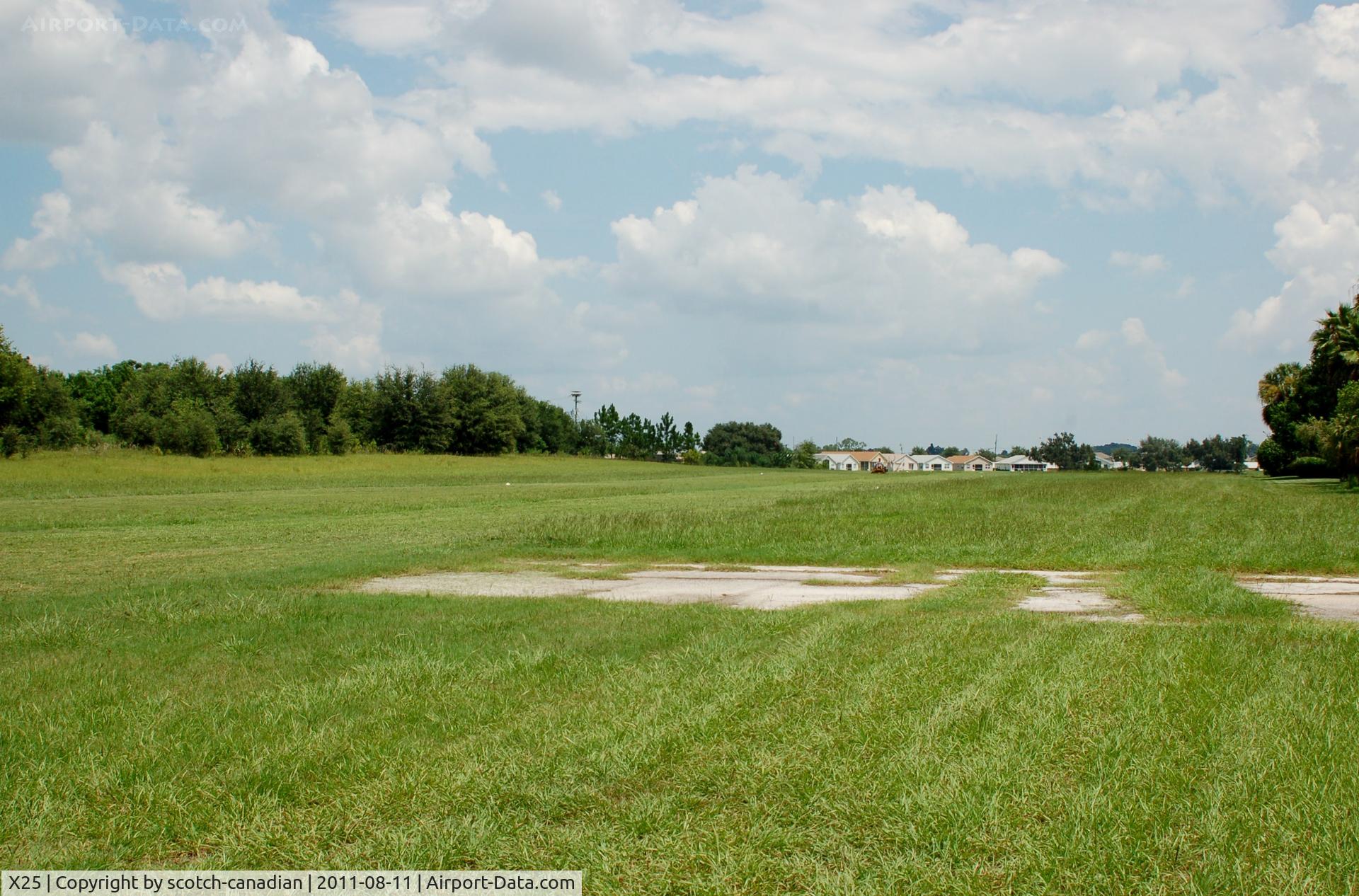 Chalet Suzanne Air Strip Airport (X25) - Approach end of Runway 18 at Chalet Suzanne Air Strip, Lake Wales, NY