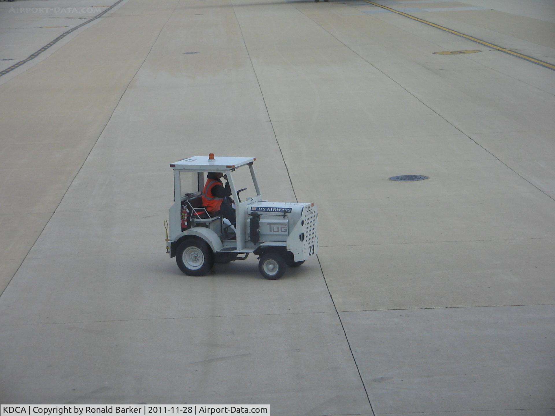 Ronald Reagan Washington National Airport (DCA) - Tug # 23