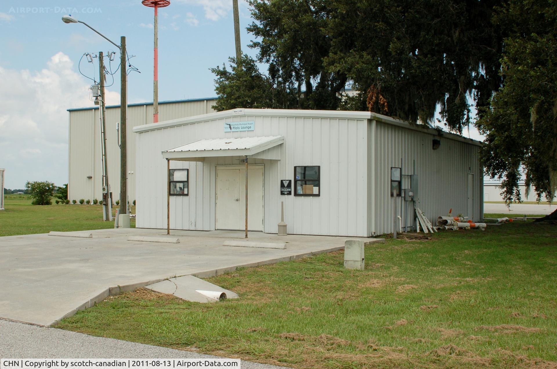 Wauchula Municipal Airport (CHN) - Pilot's Lounge at Wauchula Municipal Airport, Wauchula, FL