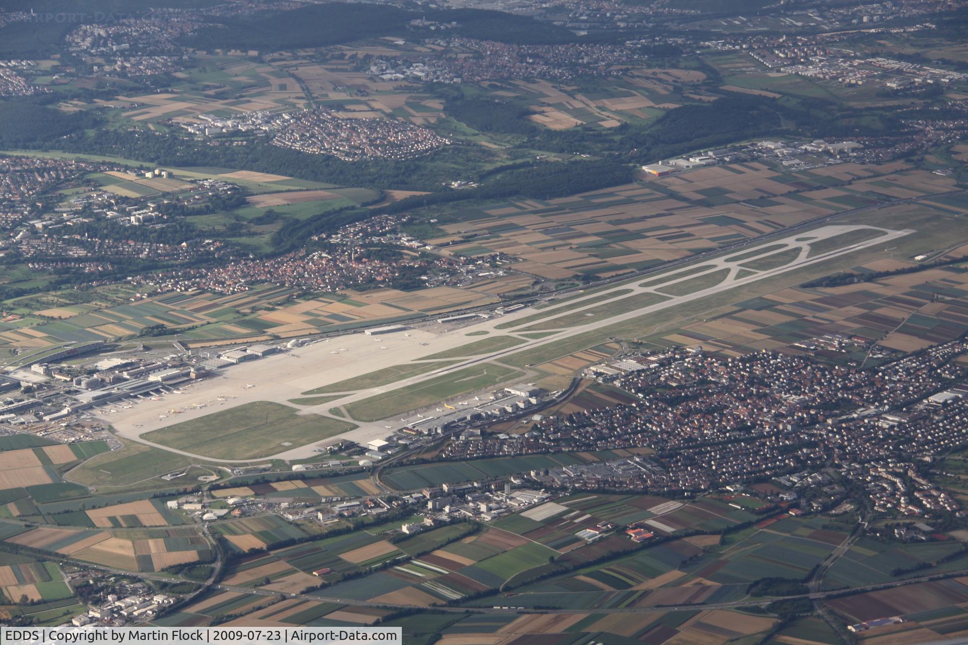 Stuttgart Echterdingen Airport, Stuttgart Germany (EDDS) - .....