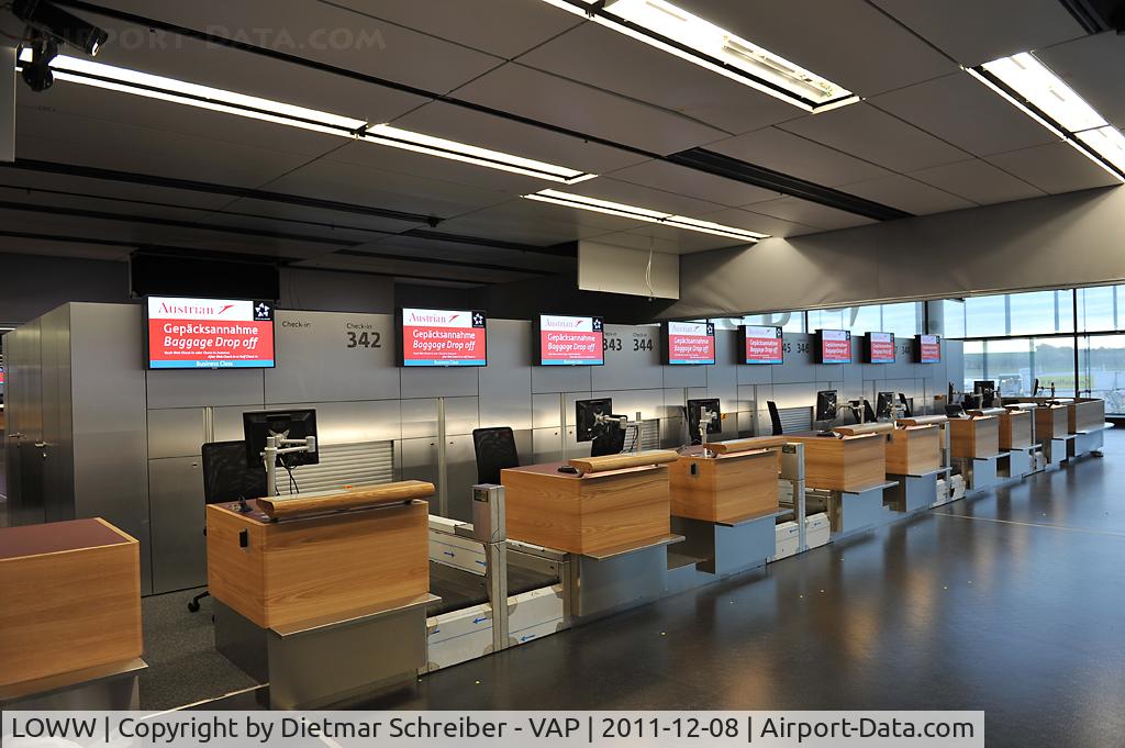 Vienna International Airport, Vienna Austria (LOWW) - Skylink Terminal
