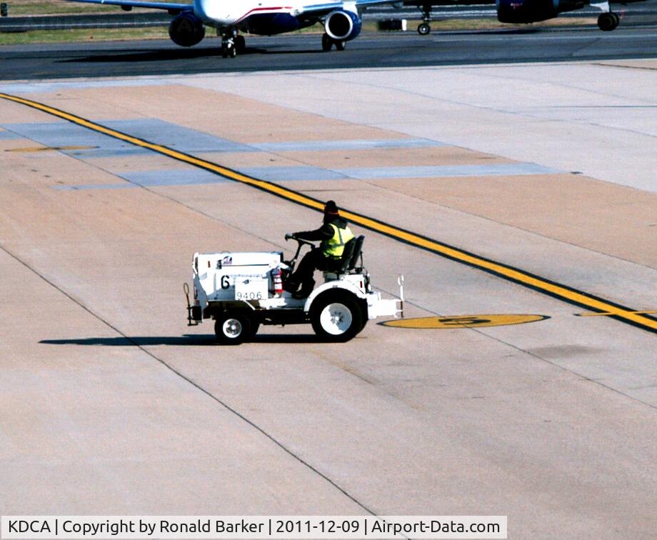 Ronald Reagan Washington National Airport (DCA) - Tug #6 on the ramp