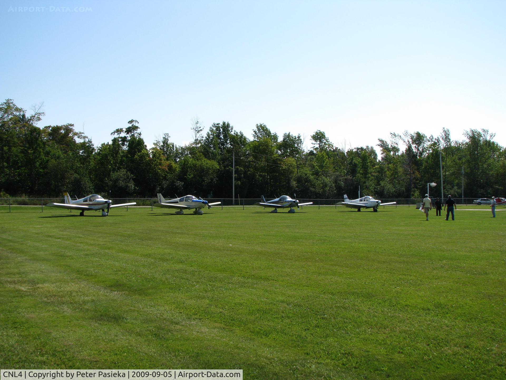 CNL4 Airport - Port Elgin Airport 
Featuring three Zenair CH-300's and a Zenair CH-200