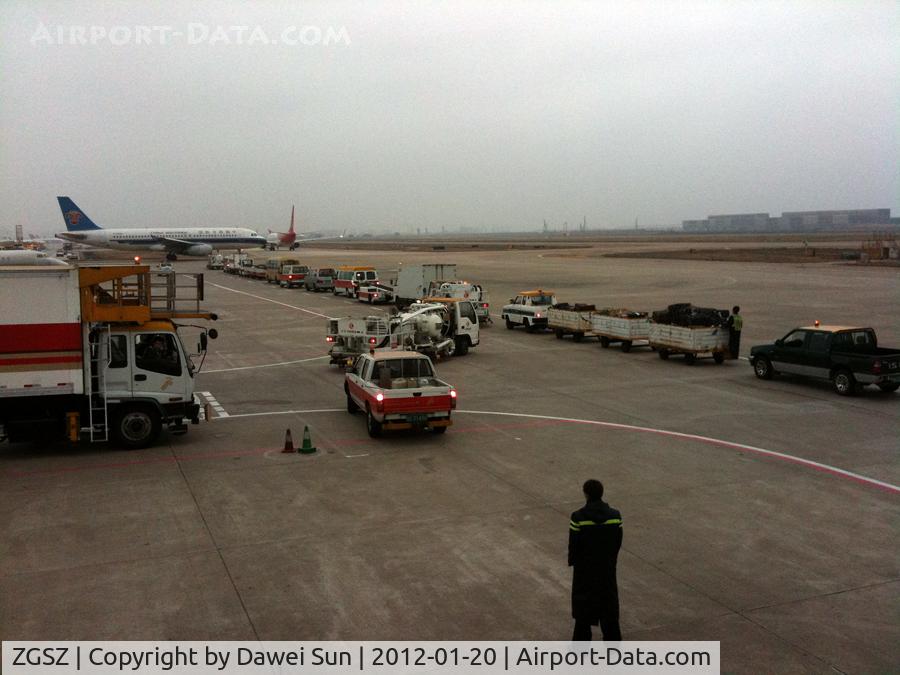 Shenzhen Bao'an International Airport, Shenzhen, Guangdong China (ZGSZ) - traffic jam on the ramp