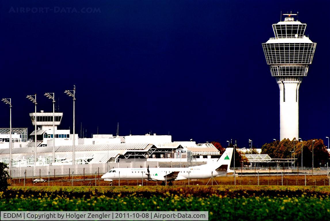 Munich International Airport (Franz Josef Strauß International Airport), Munich Germany (EDDM) - Traffic on rwy 26L....