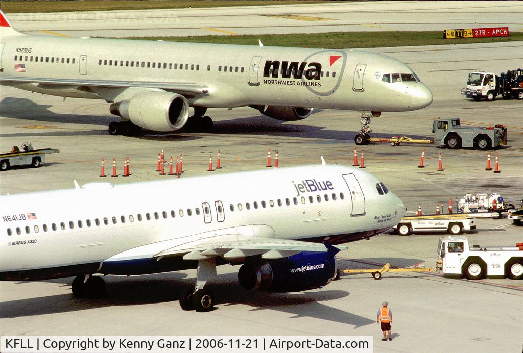 Fort Lauderdale/hollywood International Airport (FLL) - KFLL Ramp