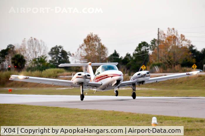 Orlando Apopka Airport (X04) - Duchess lifting off of runway 15.