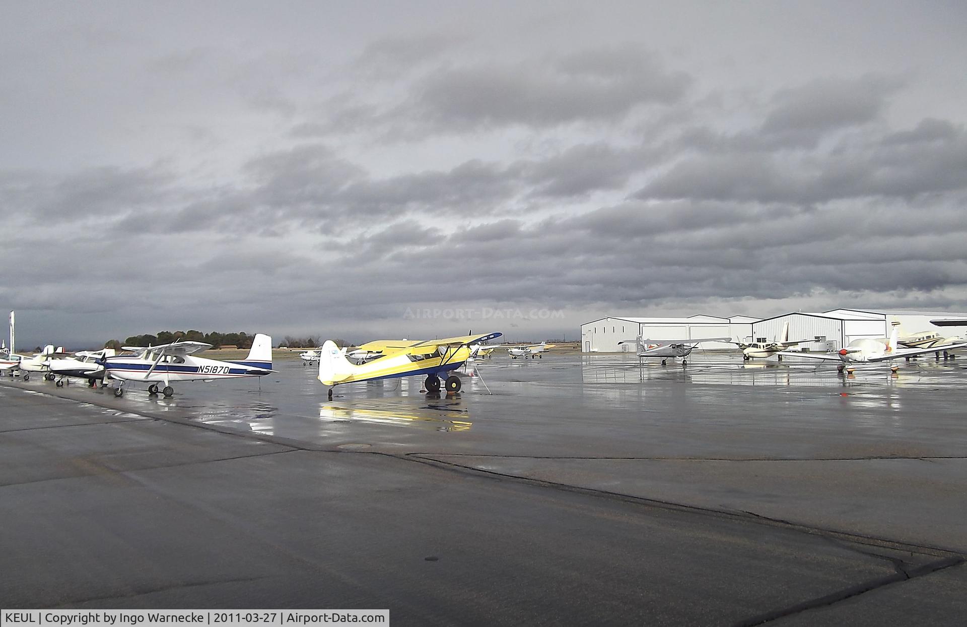 Caldwell Industrial Airport (EUL) - a look at the apron at Caldwell Industrial Airport