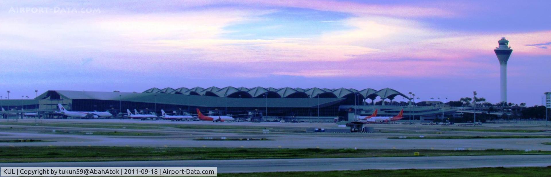 Kuala Lumpur International Airport, Sepang, Selangor Malaysia (KUL) - View from MAB Observation Hill
