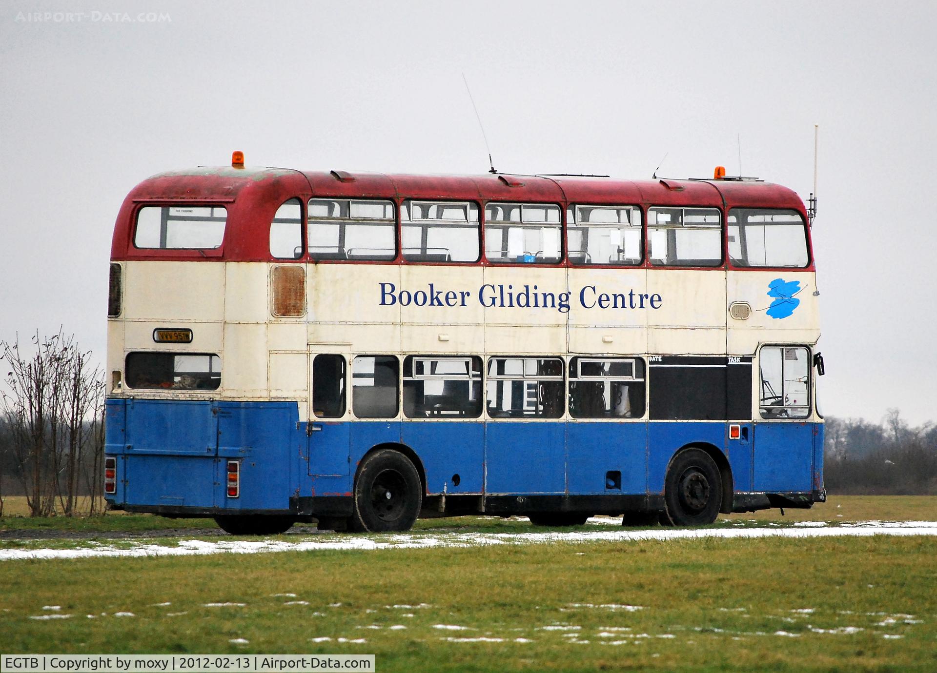 Wycombe Air Park/Booker Airport, High Wycombe, England United Kingdom (EGTB) - Booker Gliding Centre's bus at Wycombe Air Park.
For those bus fans, it's a Bristol VRT ex United Counties.