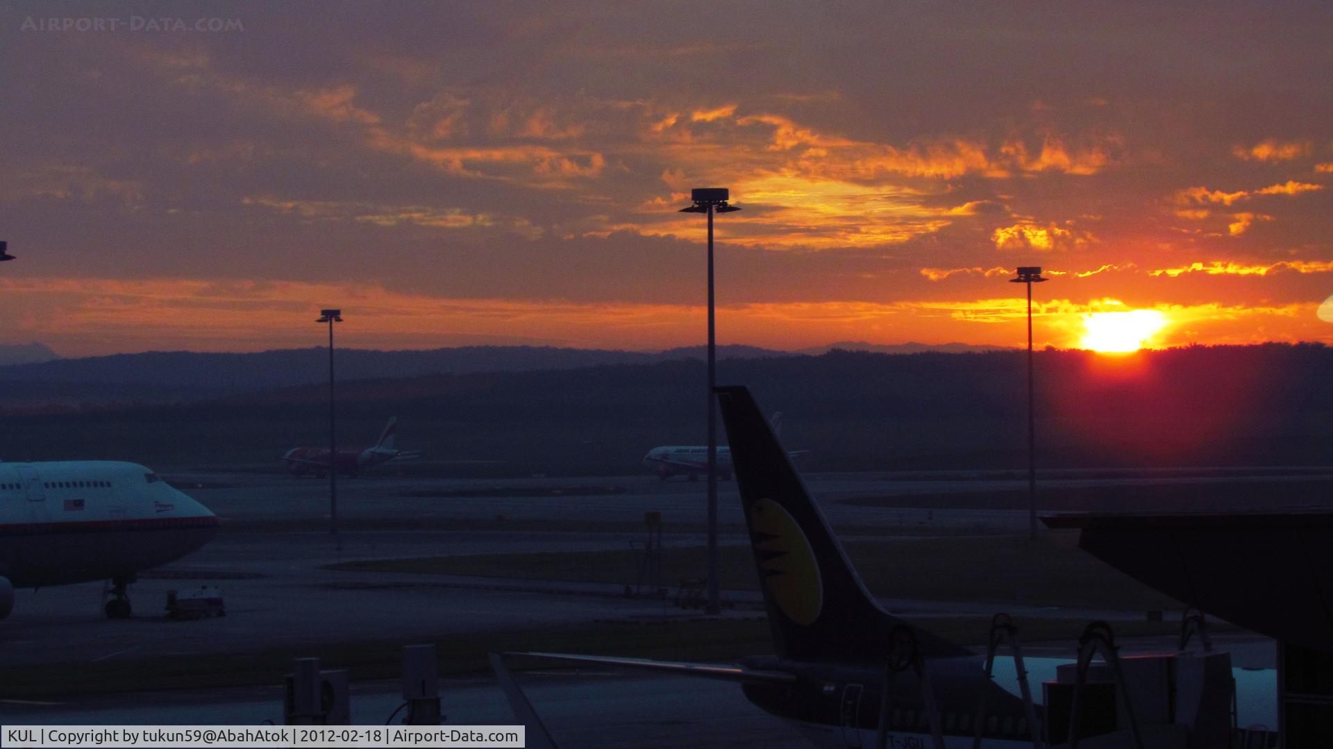 Kuala Lumpur International Airport, Sepang, Selangor Malaysia (KUL) - KLIA at dawn