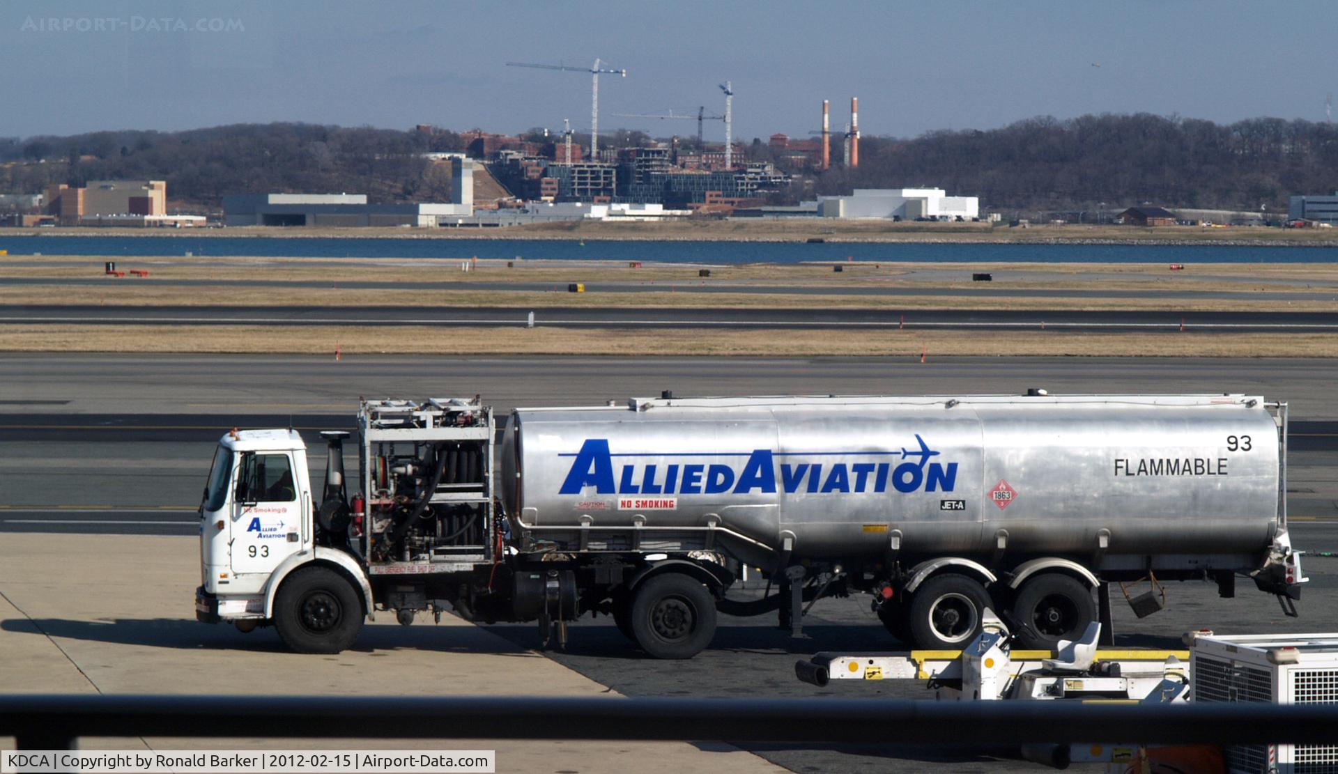 Ronald Reagan Washington National Airport (DCA) - Fuel truck # 93