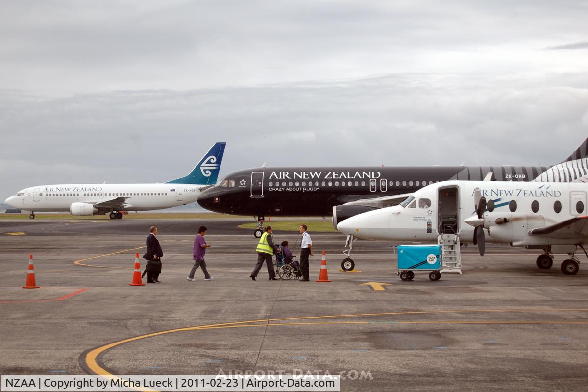 Auckland International Airport, Auckland New Zealand (NZAA) - Air New Zealand variety at home base :)