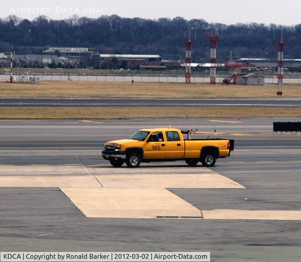 Ronald Reagan Washington National Airport (DCA) - Truck 185
